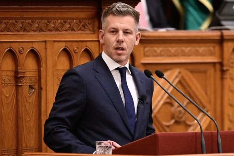 Петер Мадяр