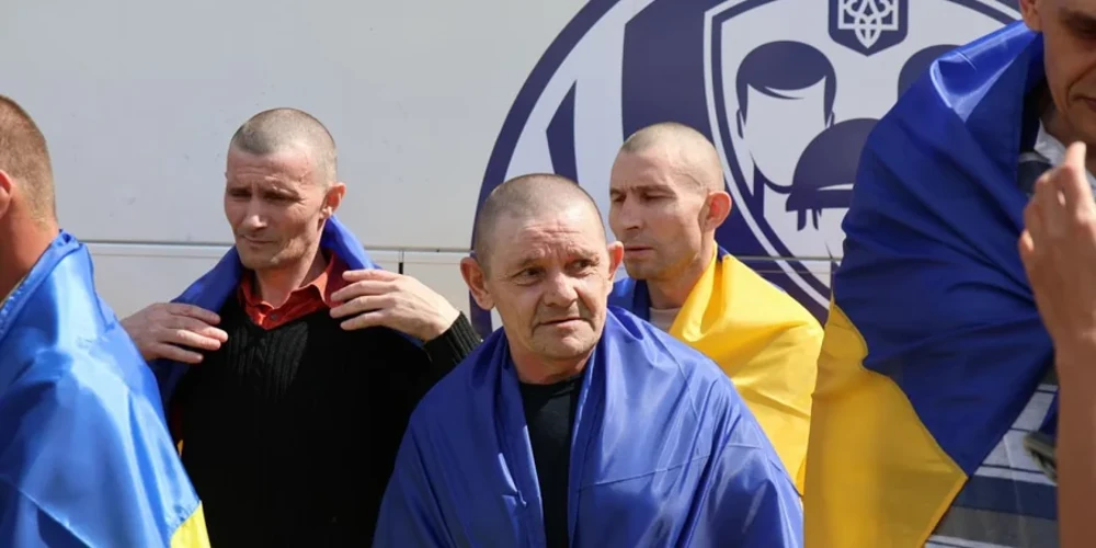 Зеленський, Лубінець і Вигівський повідомили про повернення 103 військових