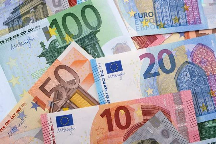 Від 50 тис. до 500 тис. грн: НБУ переглянув ліміти на купівлю валюти та закордонні платежі