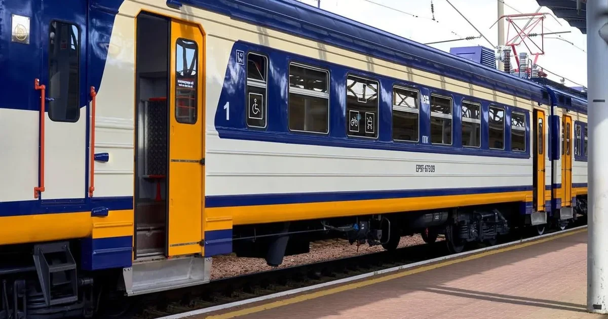 Кабмін 17 вересня визначив алгоритм руху потягів для двох рівнів тривог