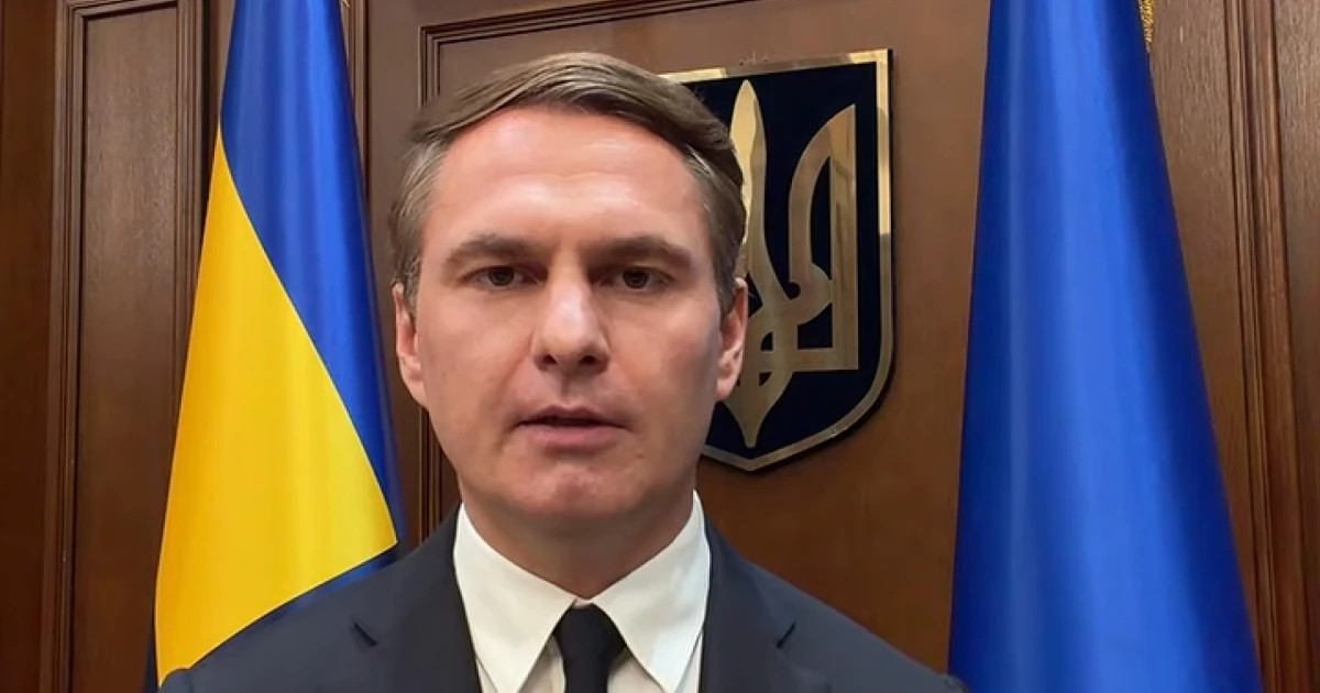 Послідовність фактів: як «Схеми» задокументували інвестицію родини Кравченка в Дубаї