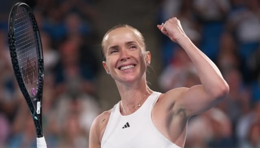 Еліна Світоліна на корті під час матчу 1/8 фіналу турніру WTA 1000 China Open у Пекіні