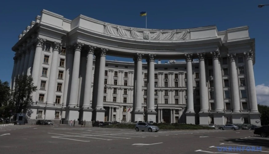МЗС: жодних запитів від посольств щодо переїзду з Києва не надходило